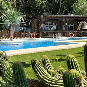 Casa Duende En De Con Piscina Apartamento